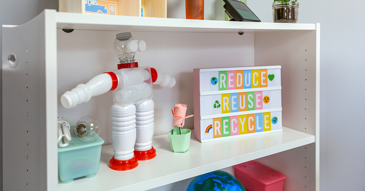 Bikin Kamar Anak Makin Gemas! Ide DIY Dekorasi Kamar Estetik dari Barang Bekas Lewat Mixed Media Art 